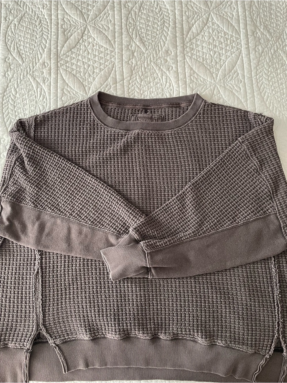 American Eagle THIS FEELS SERIOUSLY LIVED IN Waffle Knit Crewneck Sweatshirt M